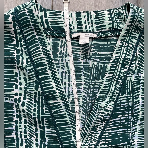 ***Halogen Green White Pattern Tank - Picture 5 of 9